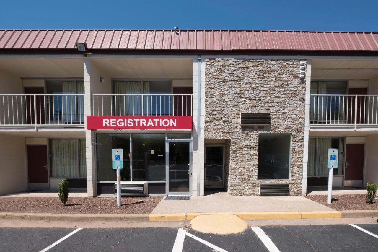 Red Roof Inn Dumfries-Quantico Экстерьер фото